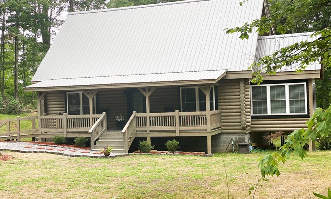 Trenton Cabin | Beautiful Cabin on Private Wooded Acreage
