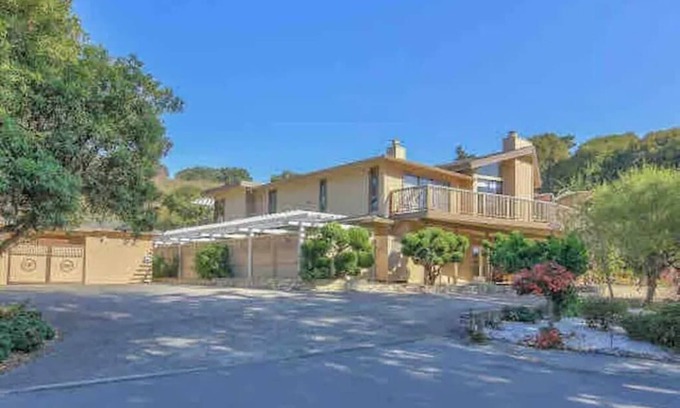 Carmel House | Beautiful Carmel Housen