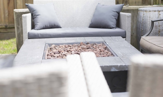 South Cambie House | Beautiful Coach House in Perfect Location