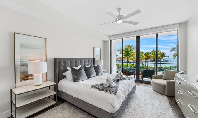 Melbourne Beach Condo | Beautiful Coastal Condo: Stunning Riverfront Views & Resort Amenities!