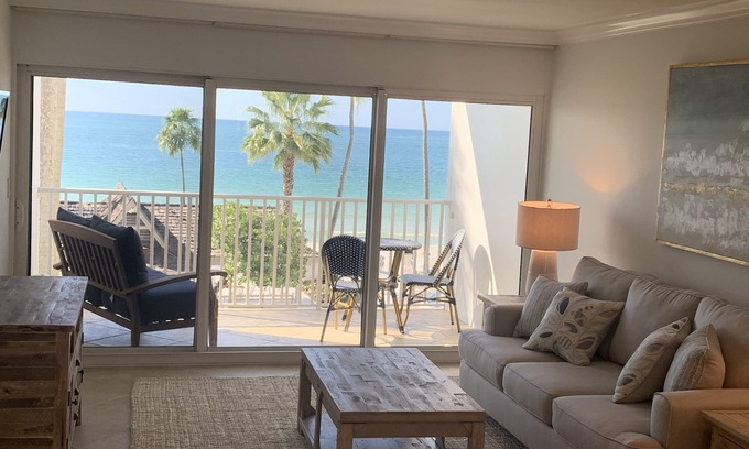 Park Shore Condo | Beautiful coastal condo directly on the beach. Naples Continental. NO PETS.