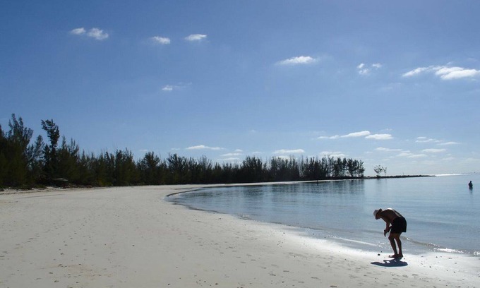 Williams Town House | Beautiful, Completely Renovated, Oceanfront Town homes 2 & 3 Bedrooms