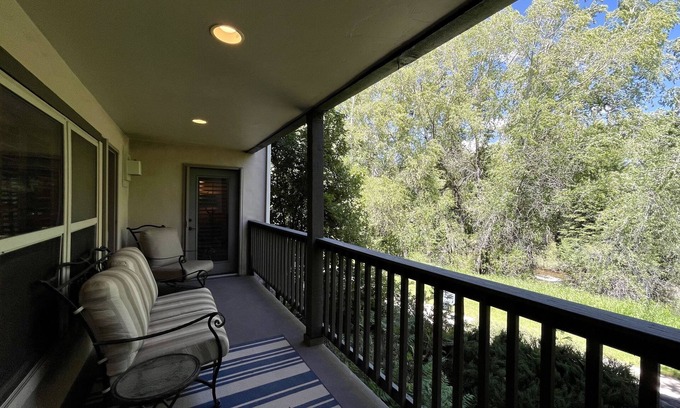 Edwards Condo | Beautiful condo located minutes from Arrowhead