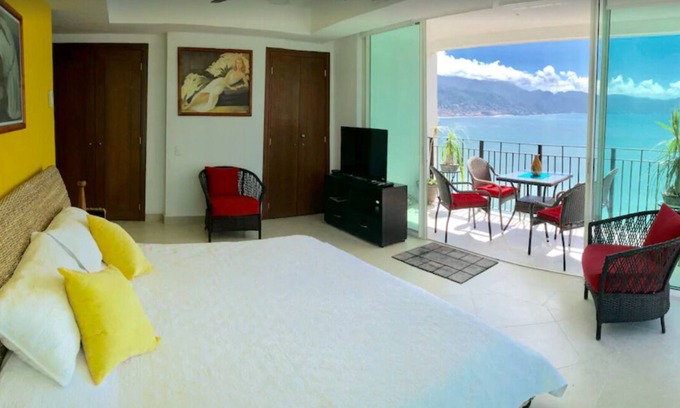 Olimpica Apartment | BEAUTIFUL CONDO VIEW TO THE SEA AND TO THE MOUNTAINS PUERTO VALLARTA BVG