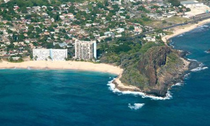 Makaha Condo | Beautiful condo with amazing view, huge wrap around balcony and designer decor!