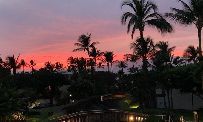 Kihei Condo | BEAUTIFUL CONDO WITH AWESOME SUNSET VIEWS