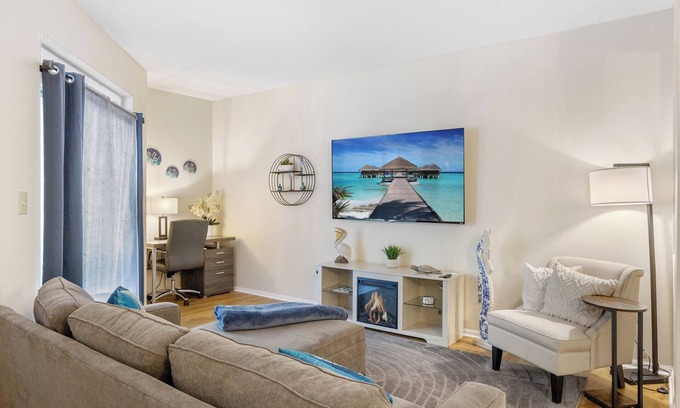 Clearwater Condo | Beautiful condo with Heated Pool, fitness room in fabulous Clearwater
