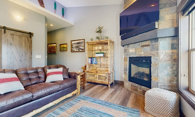 Dover Bay Condo | Beautiful condo with river views, deck, BBQ, WiFi, and nearby activities