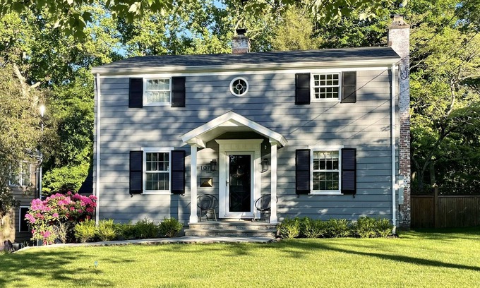 Fairfield House | Beautiful Connecticut Abode, close to park & beach