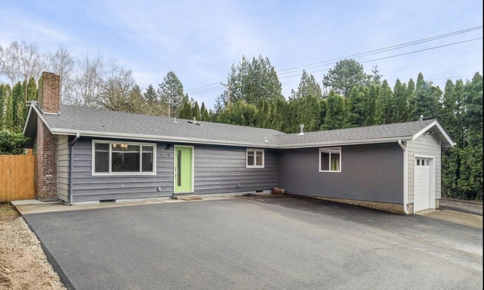 Cedar Mill House | Beautiful convenient 3-bedroom home