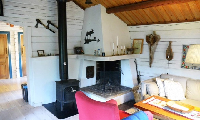 Malmkoping Cabin | Beautiful cottage close to lake and forest!