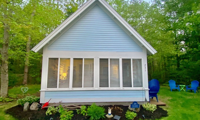 Summer Village Cottage | Beautiful cottage in Summer Village!