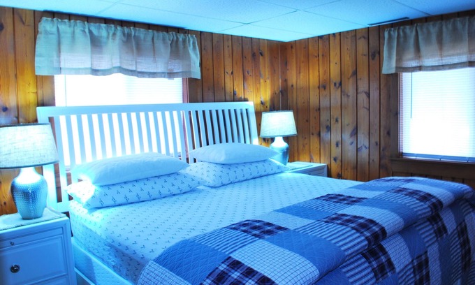 Lewiston Cottage | Beautiful Cottage Just minutes from The Twin Lakes & Beach