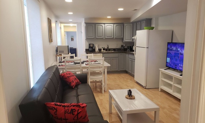 Parkside House | Beautiful, cozy and well furnished