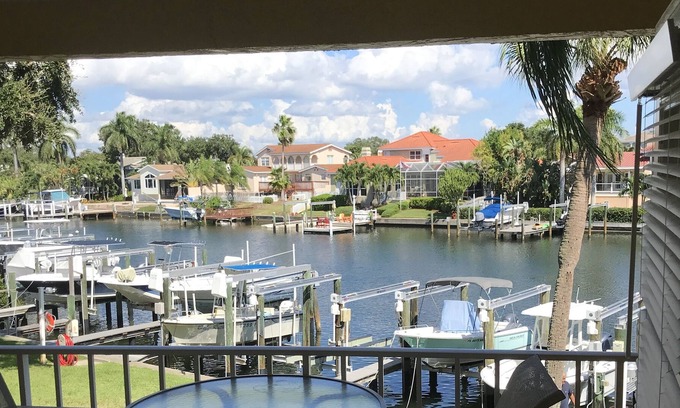Tierra Verde Condo | Beautiful Dog Friendly Tierra Verde Waterfront Condo