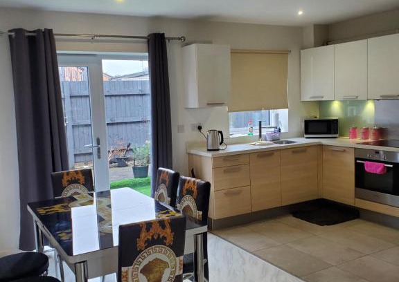 Openshaw Apartment | Beautiful & elegant 2 Bed Room House