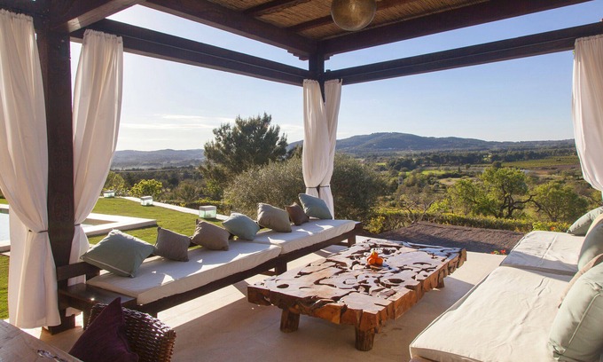 Santa Eulalia del Rio Villa | Beautiful 5 Star Villa with Stunning Views, Ibiza Villa 1016