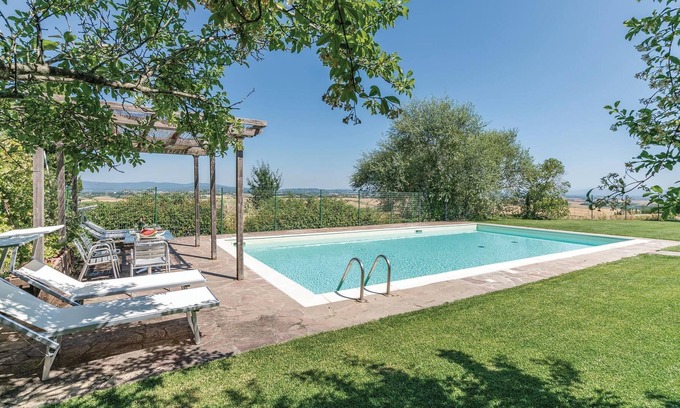 Monteroni d'Arbia House | Beautiful farmhouse, completely restored and transformed into comfortable accommodation, ideal for a