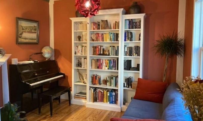 West Medford Apartment | Beautiful, family-friendly home with yard and patio near Tufts, 10 min to Boston