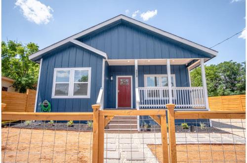 Nevada Street House | Beautiful Fenced 3BR 2BA Near Exciting Downtown