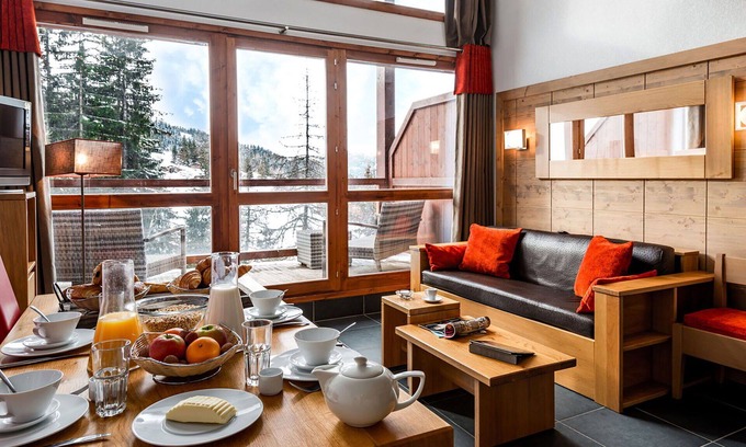 Arc-1600 Apartment | Beautiful apartment for 6 guests with pool, WIFI, TV, terrace, pets allowed and parking