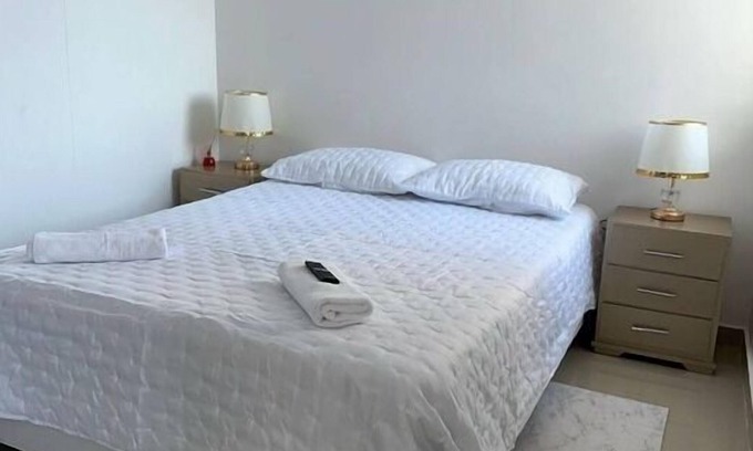 Barranquilla Apartment | Beautiful furnished room