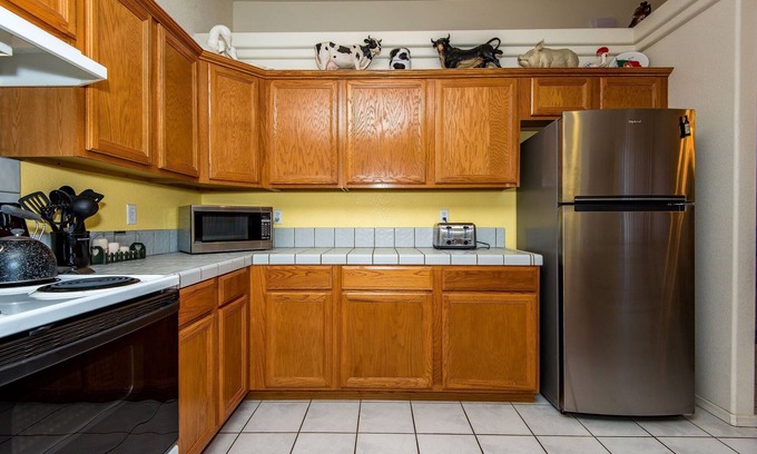 Sunridge Estates House | Beautiful furnished 2579 off river home
