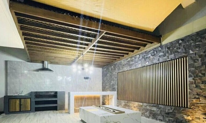 Colonia Vista Hermosa Uno House | Beautiful Guatemala home in the city