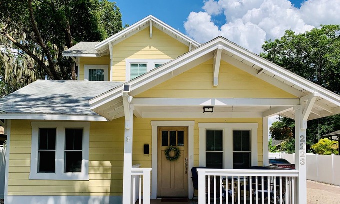 College Park House | Beautiful getaway home minutes from downtown and parks