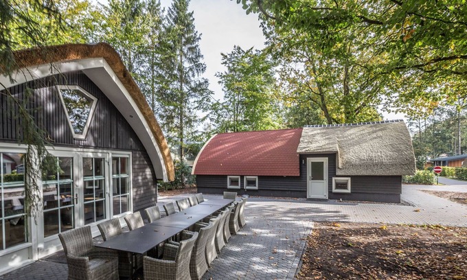 De Bult Villa | Beautiful group accommodation at nature reserve