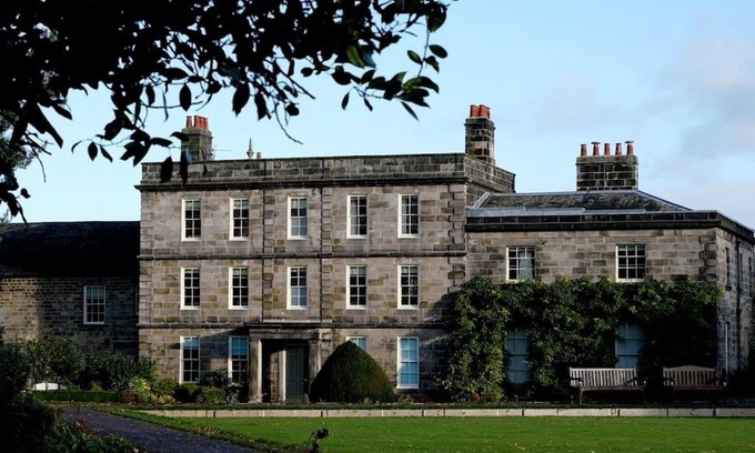 Hexham House | Beautiful Grade II Listed Apartments Sleeping 20