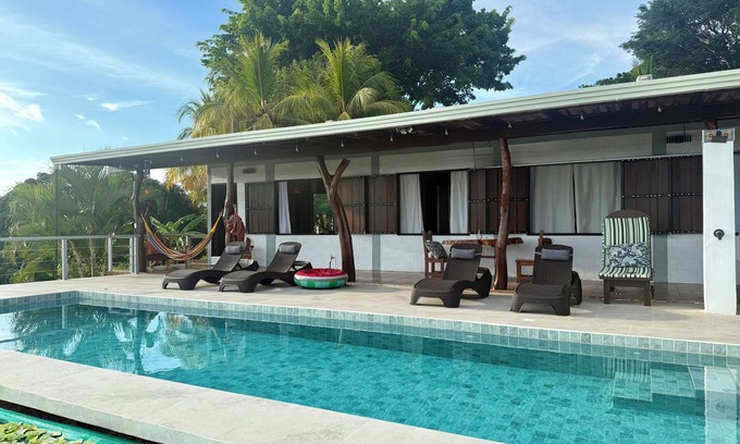 Montezuma House | Beautiful guajira house with spectacular pacific view and jungle wing