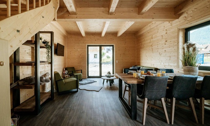 Jenig House | Beautiful Holiday Home in Rattendorf with Garden