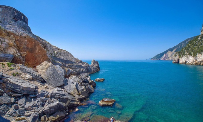 Colonnata House | Beautiful holiday home with fantastic views of the countryside.