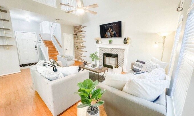 Far North Central House | Beautiful Home 3/2.5 Stone Oak