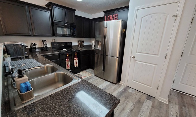 Antioch House | Beautiful Home Conveniently Located