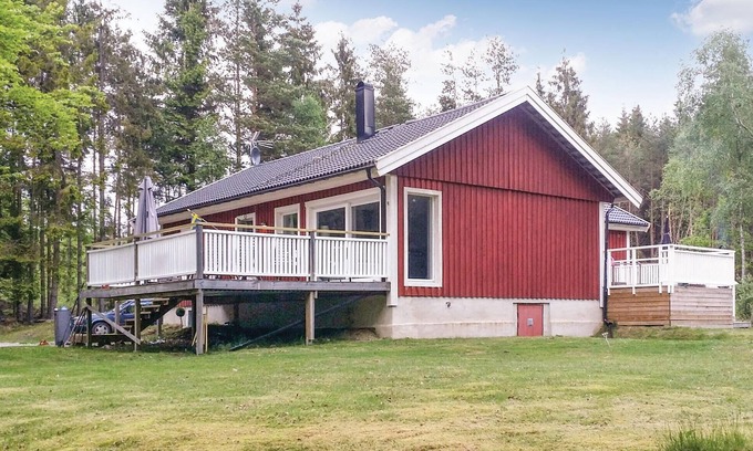 Annerstad House | Beautiful home in Annerstad with sauna