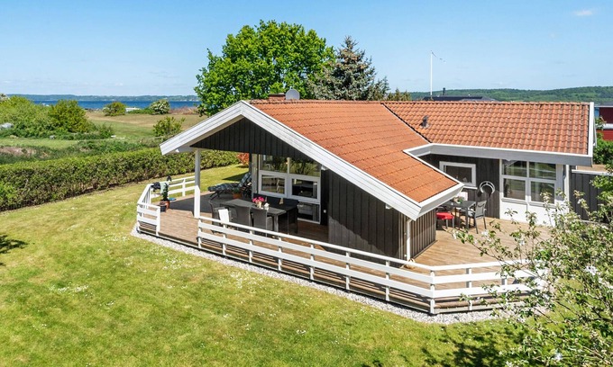 Borkop House | Beautiful home in Børkop with WiFi