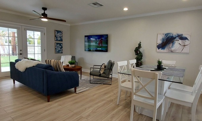 Simi Valley House | Beautiful Home in Downtown Simi Valley