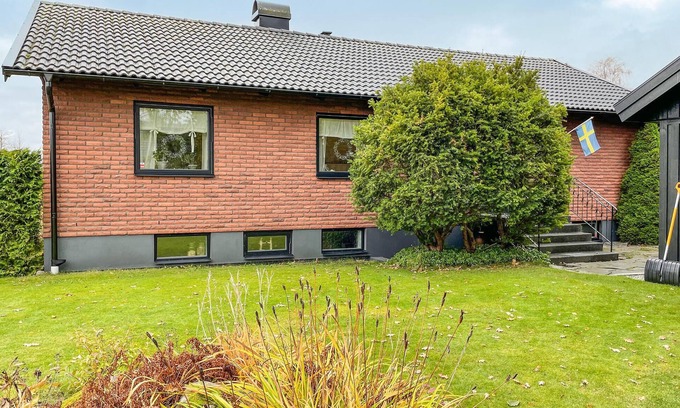 Dalsjofors House | Beautiful home in Dalsjöfors with sauna