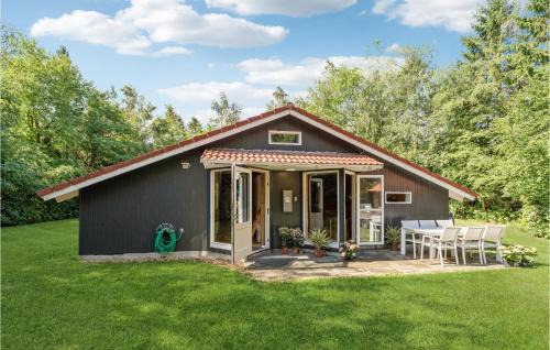 Skovgaarde House | Beautiful Home In Herning With Wifi