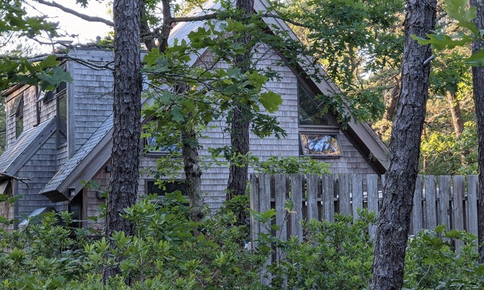Wellfleet House | Beautiful Home in National Seashore Woods! Walk to Newcomb Hollow or Gull Pond