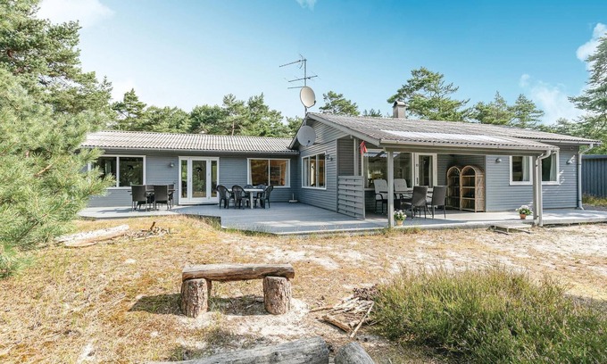 Dueodde House | Beautiful home in Nexø with WiFi