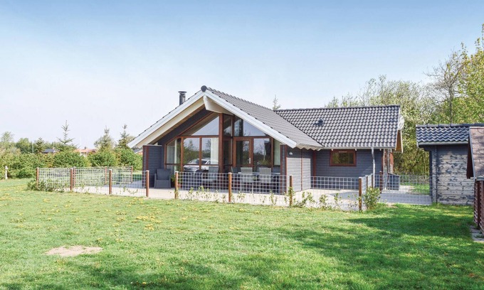 Skjern House | Beautiful home in Skjern with WiFi