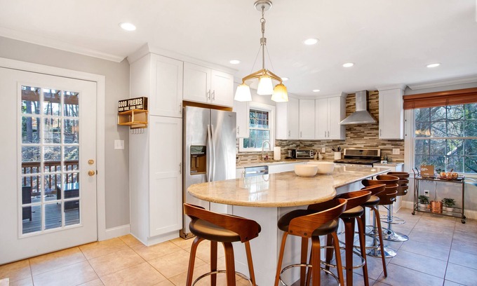 Northwest Raleigh House | Beautiful home in the heart of Raleigh, perfect blend of convenience & comfort.