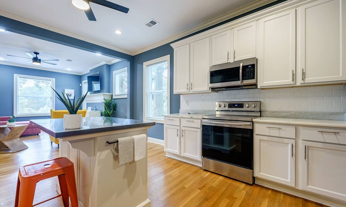 West End House | Beautiful Home nestled in the heart of Atlanta perfect for
