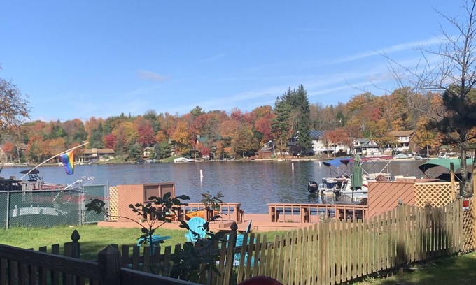 Lake Harmony House | Beautiful Home on Lake