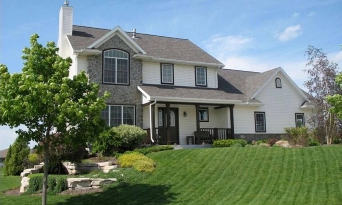 Glenbeulah House | Beautiful Home To Enjoy Your Experience