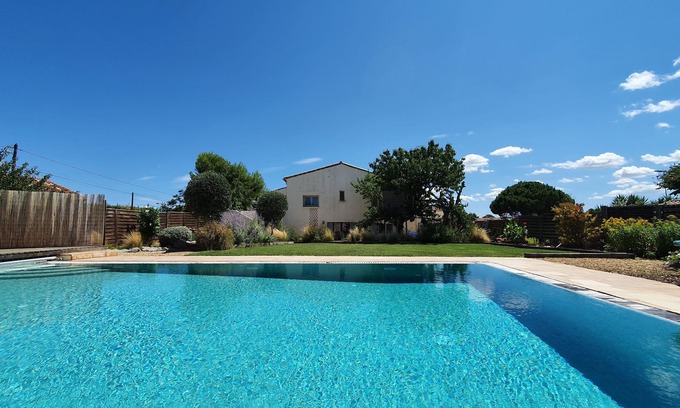 Pouzolles House | Beautiful Home with Garden and Private Pool, close to Village Center