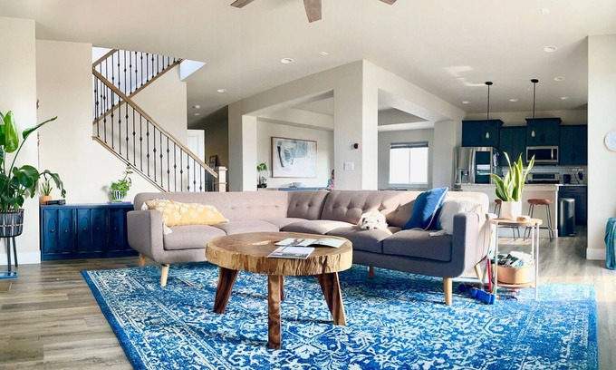 Fountain House | Beautiful home with Mountain View’s!